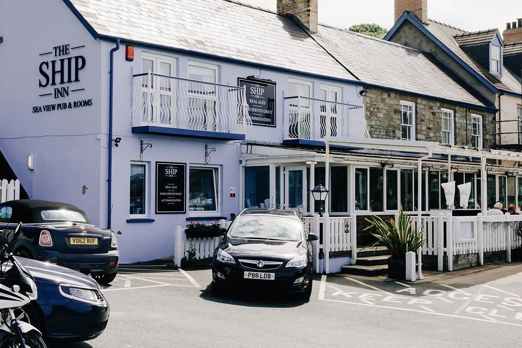 Ship Inn Aberporth Dış mekan fotoğraf