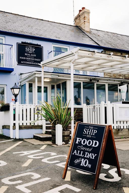Ship Inn Aberporth Dış mekan fotoğraf