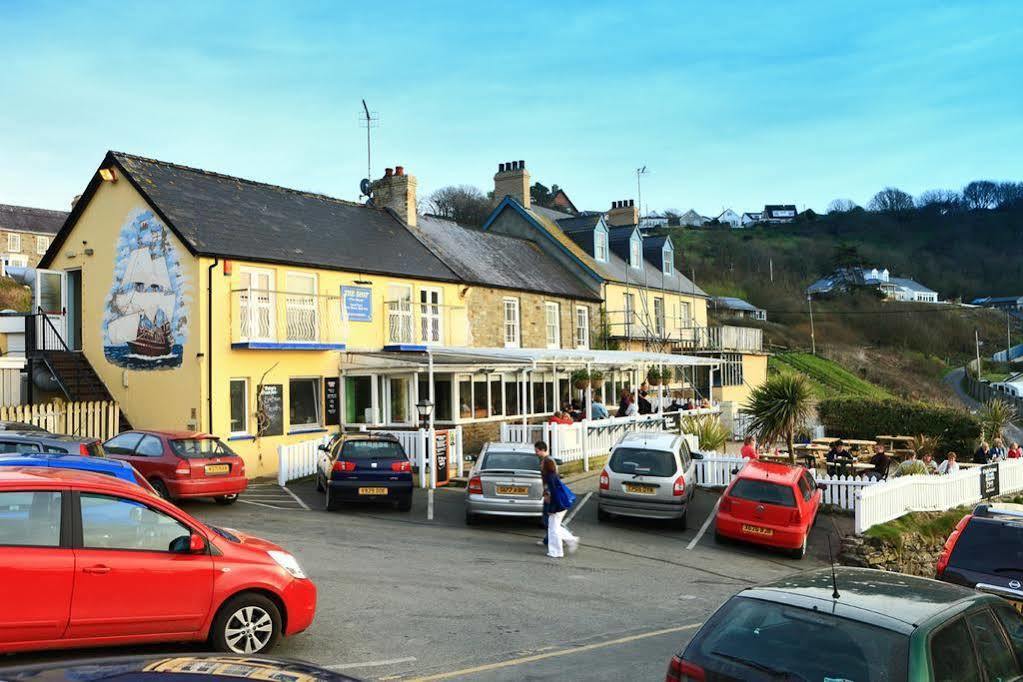 Ship Inn Aberporth Dış mekan fotoğraf