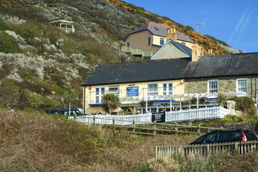 Ship Inn Aberporth Dış mekan fotoğraf